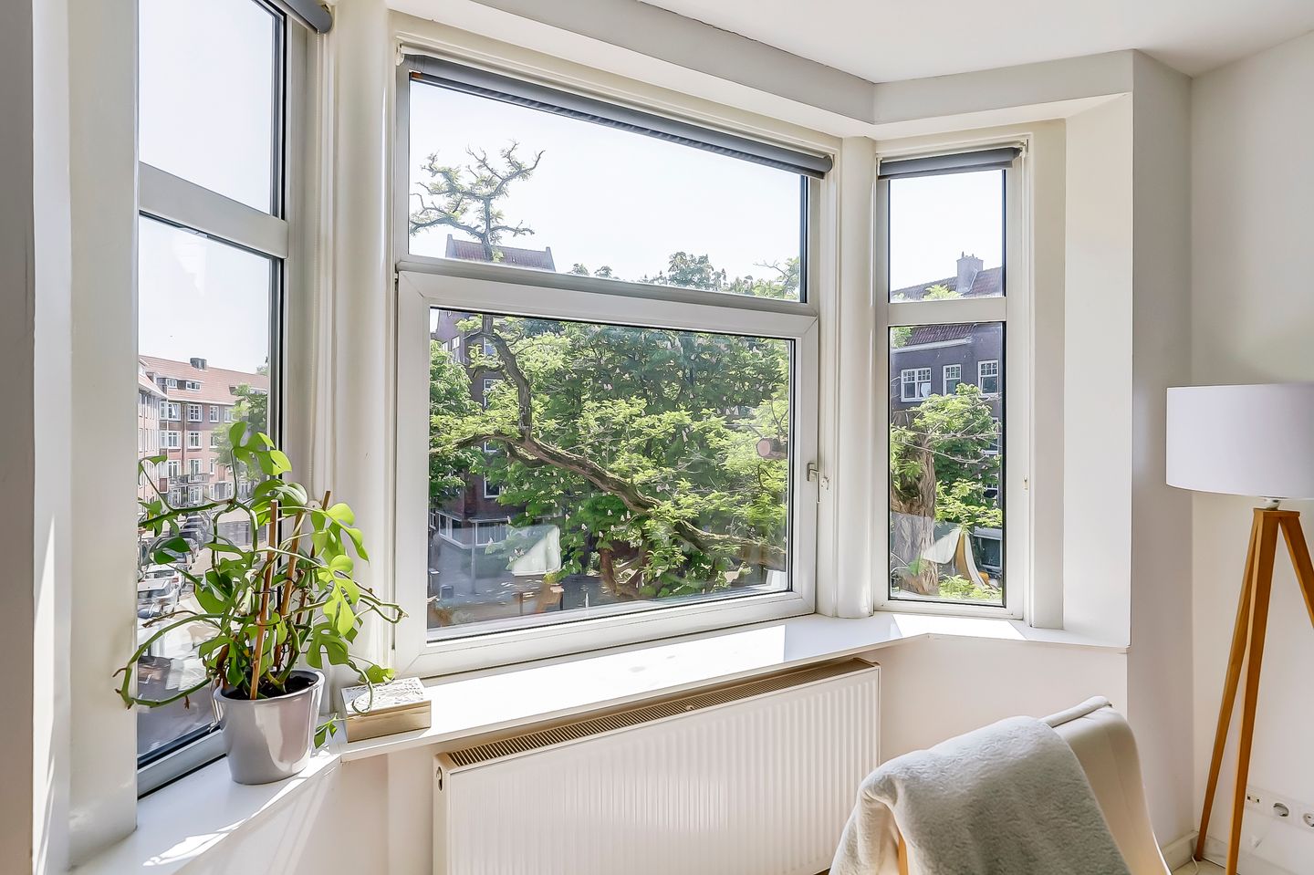 Foto 1 van Bonaireplein 12-2