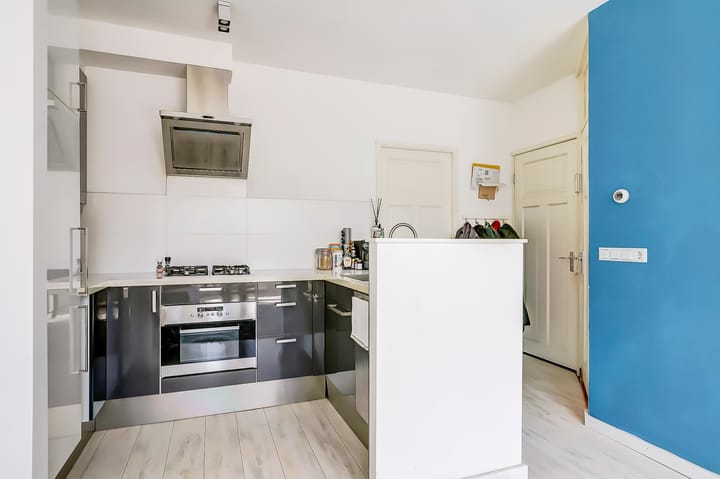 Foto 5 van Bonaireplein 12-2