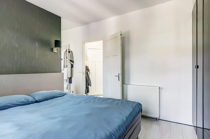 Photo 6 of Bonaireplein 12-2