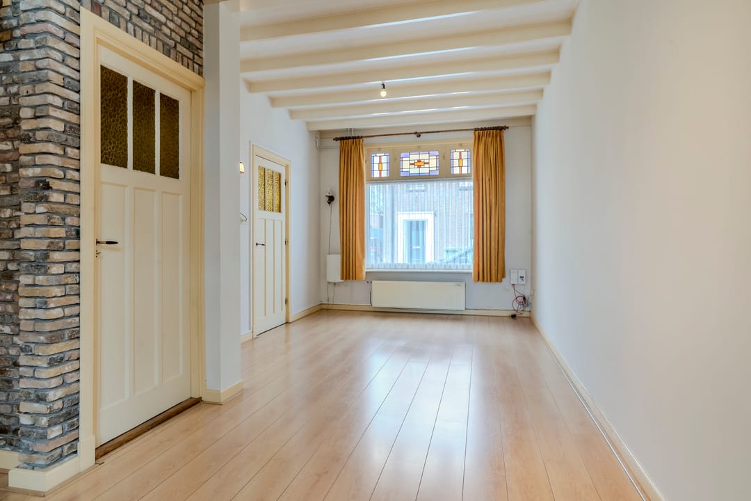 Photo 2 of Oranjestraat 99