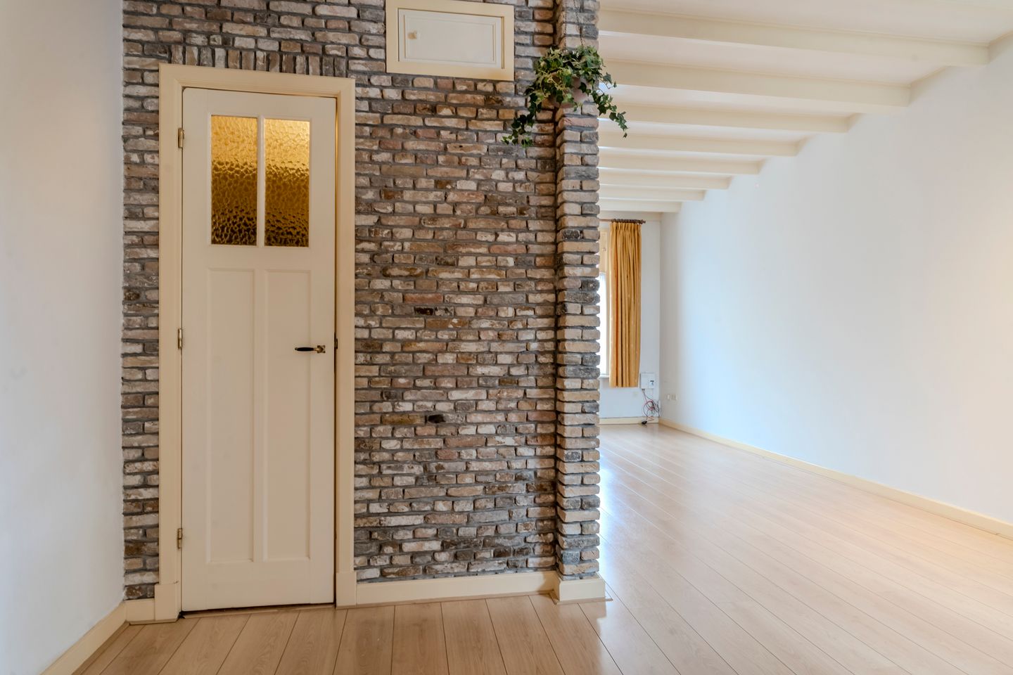 Photo 10 of Oranjestraat 99