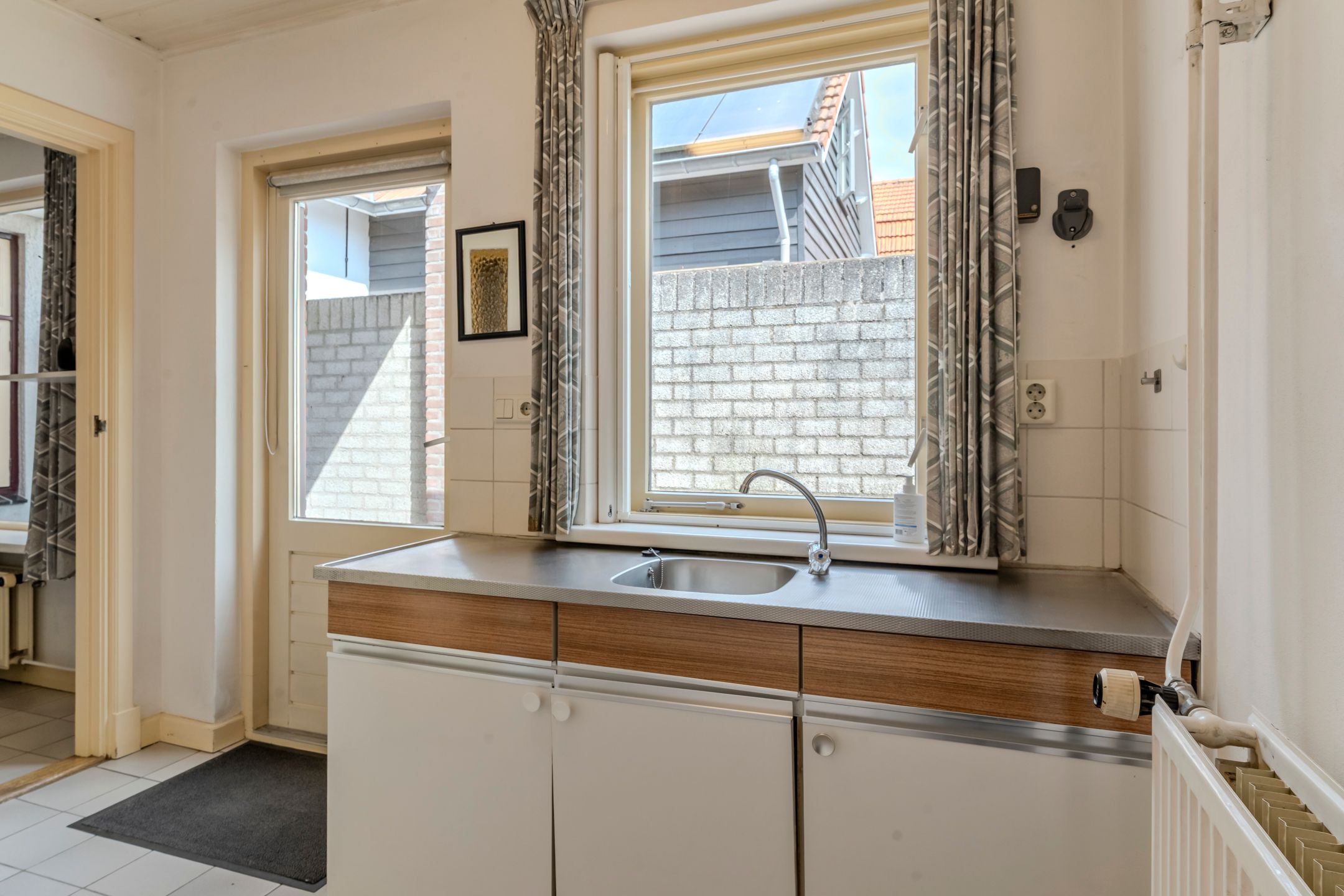 Photo 15 of Oranjestraat 99