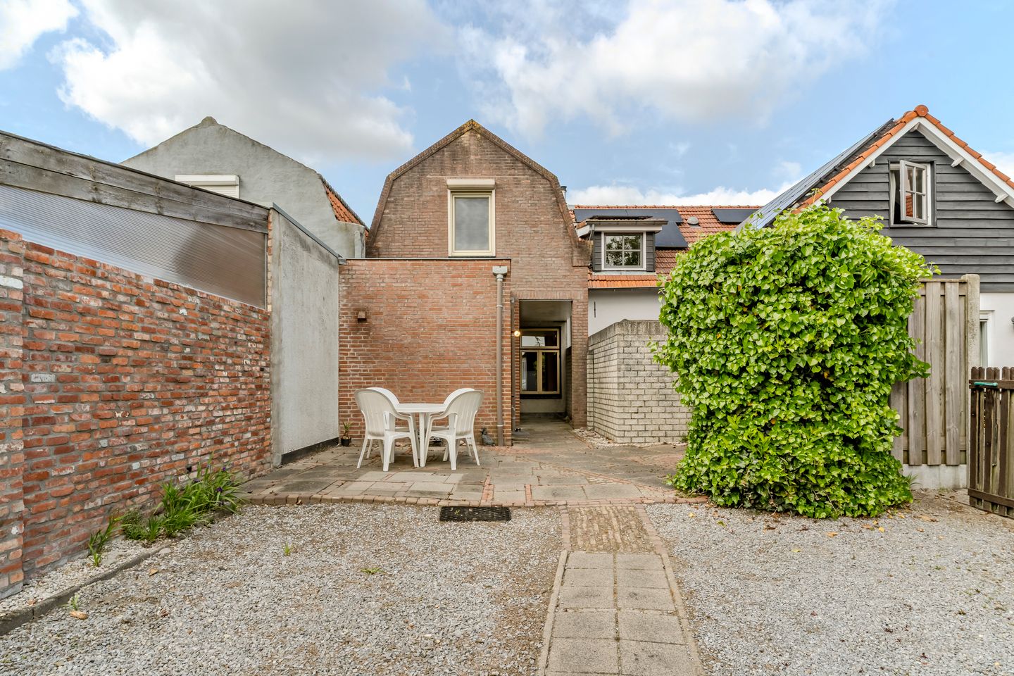 Photo 19 of Oranjestraat 99