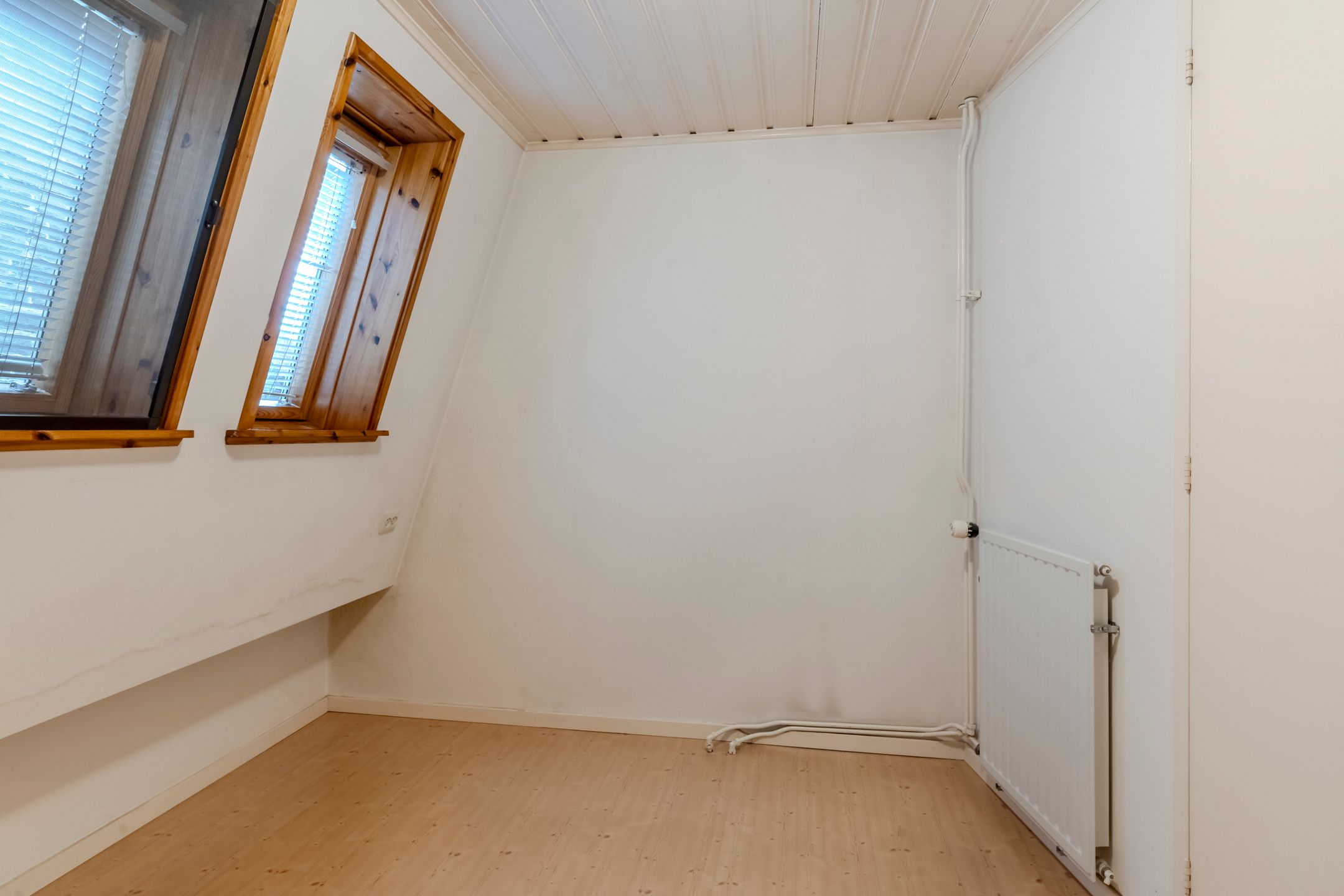 Photo 39 of Oranjestraat 99