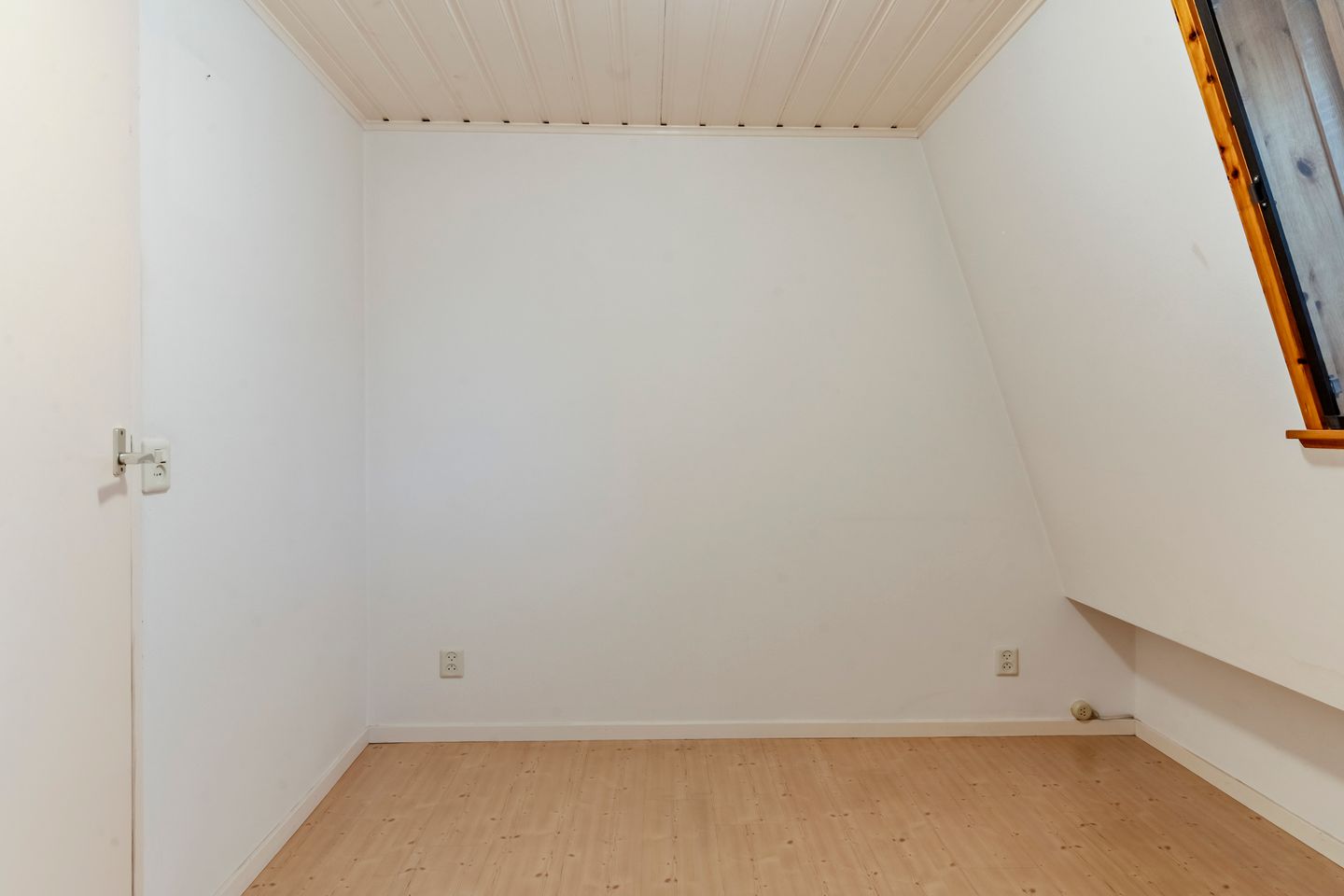 Photo 40 of Oranjestraat 99