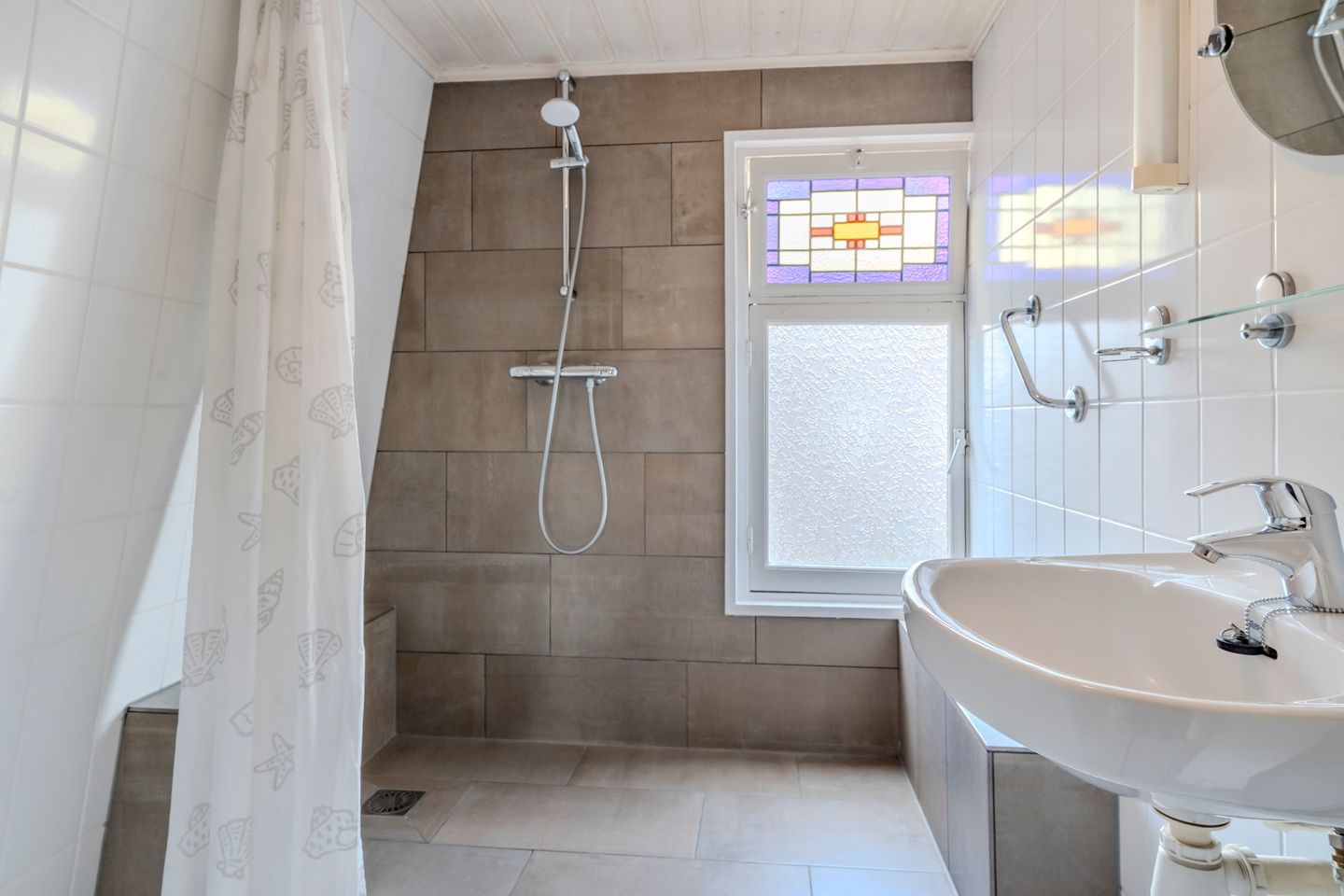 Photo 44 of Oranjestraat 99