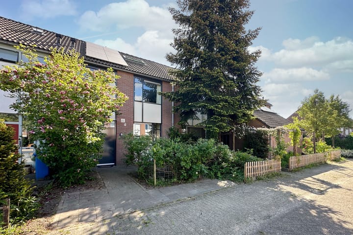 Foto 1 van Van Hoftenstraat 19