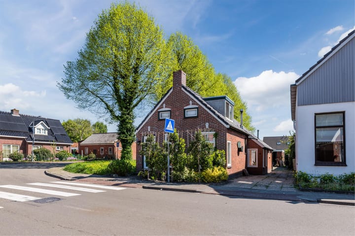 Foto 2 van Middenweg 31