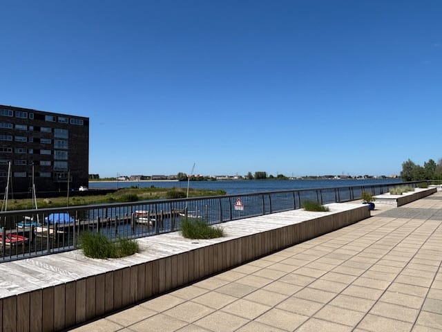 Photo 37 of Waterlelie 11