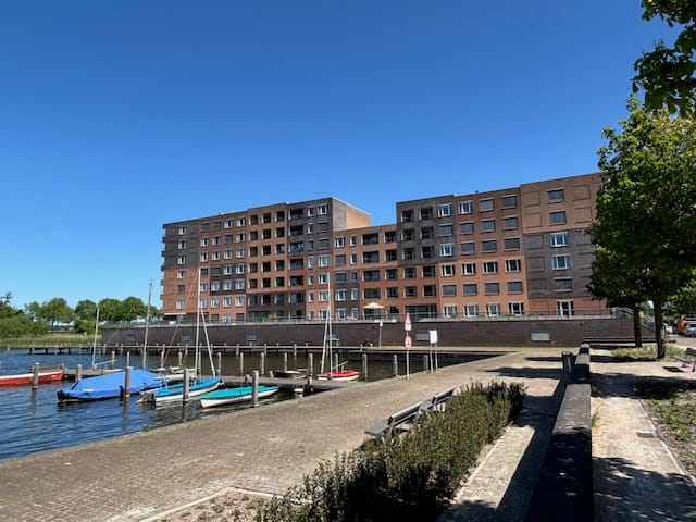 Photo 42 of Waterlelie 11