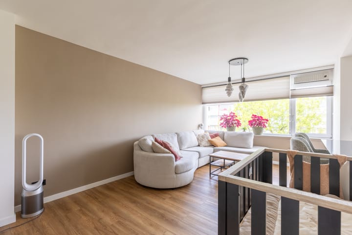 Photo 8 of Van IJsendijkstraat 40