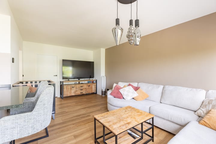 Photo 9 of Van IJsendijkstraat 40