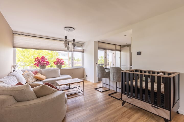 Photo 10 of Van IJsendijkstraat 40