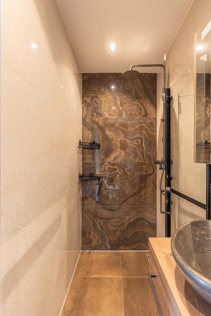 Photo 18 of Van IJsendijkstraat 40