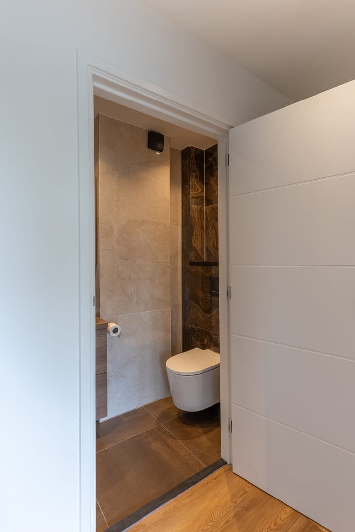 Photo 20 of Van IJsendijkstraat 40