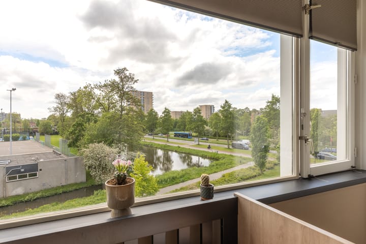 Photo 28 of Van IJsendijkstraat 40