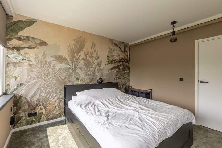 Photo 31 of Van IJsendijkstraat 40