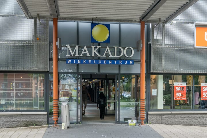 Photo 34 of Van IJsendijkstraat 40