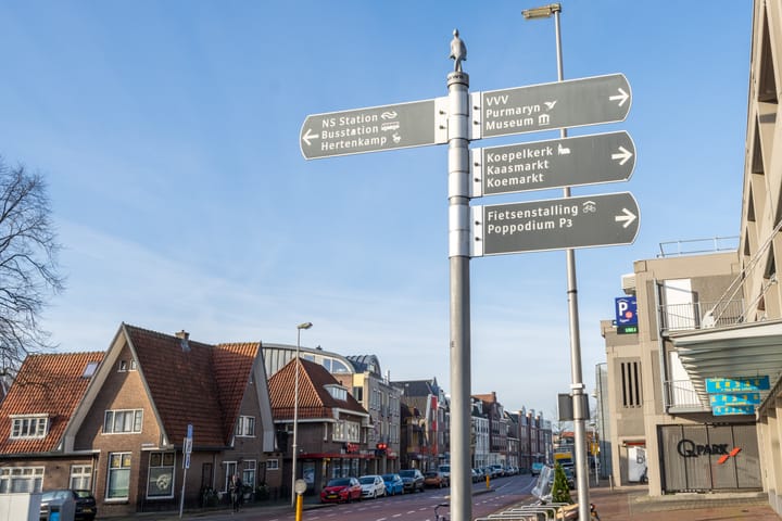 Photo 36 of Van IJsendijkstraat 40