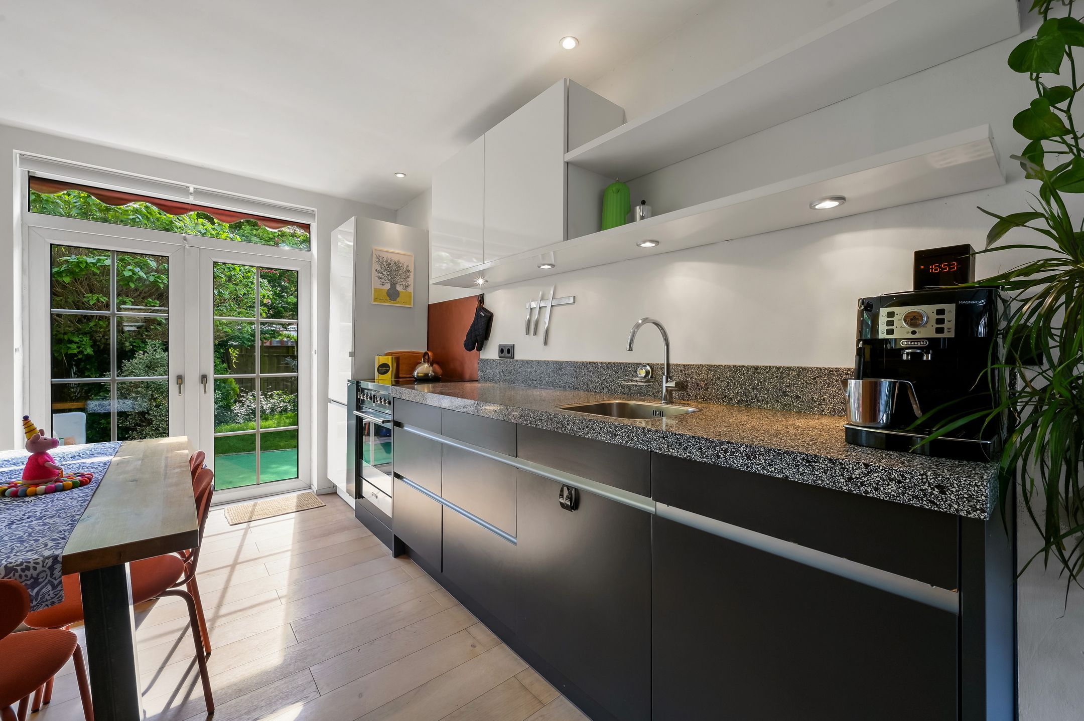 Foto 12 van Frederik van Eedenstraat 33