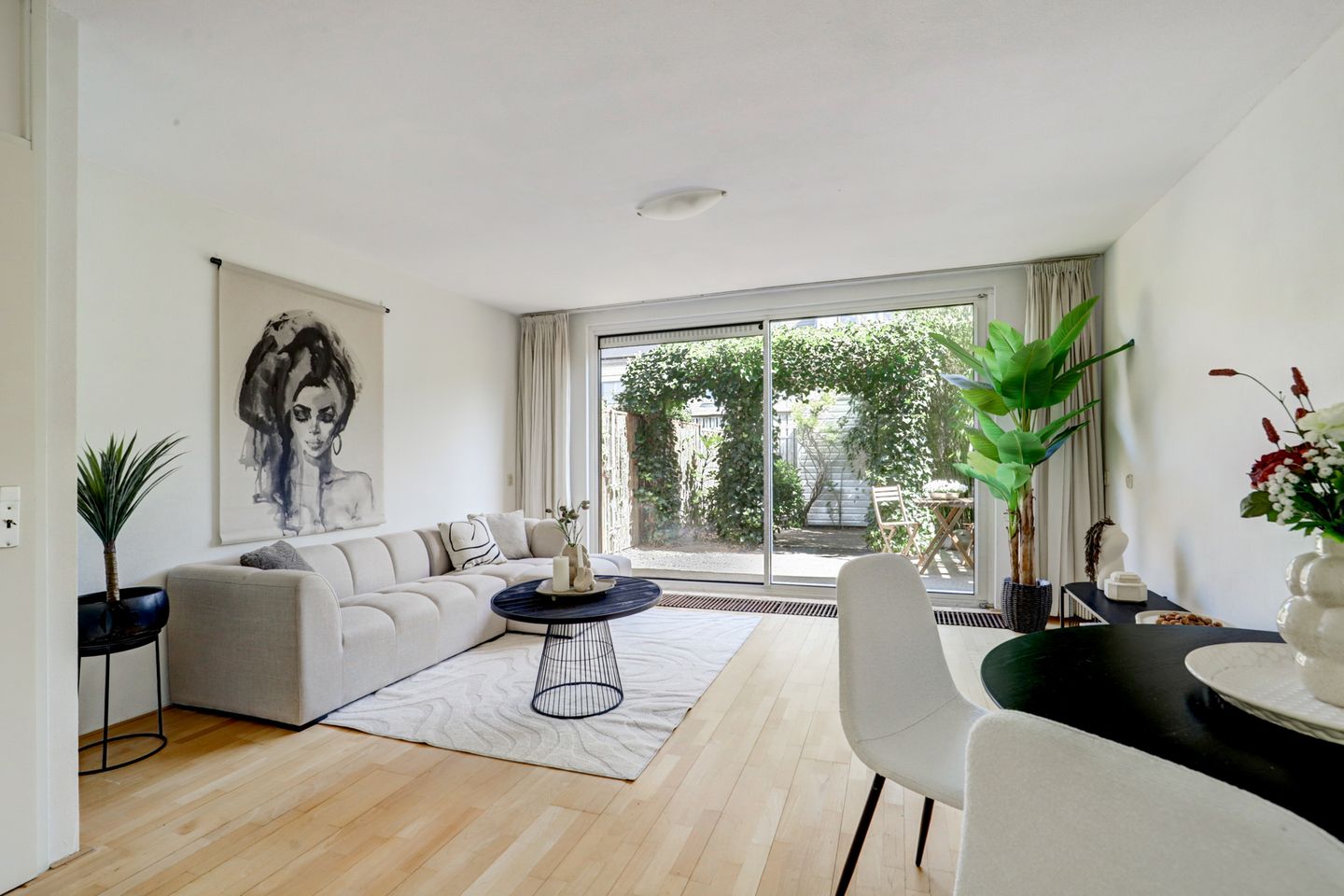 Foto 4 van Steve Bikostraat 55