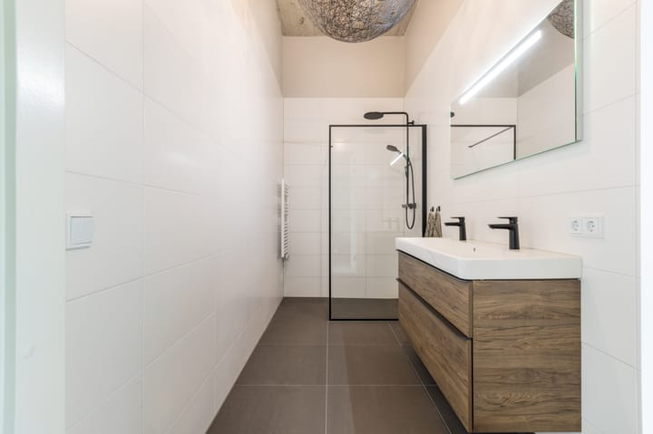 Photo 22 of Surinamepad 140