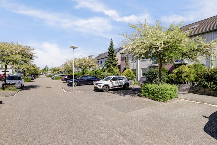 Photo 29 of Steve Bikostraat 55