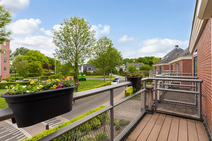 Photo 22 of Woudhuizerallee 180