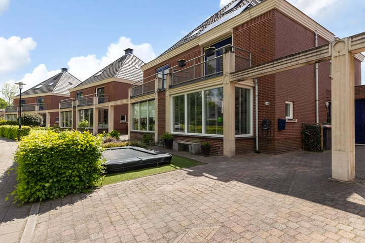 Photo 37 of Woudhuizerallee 180