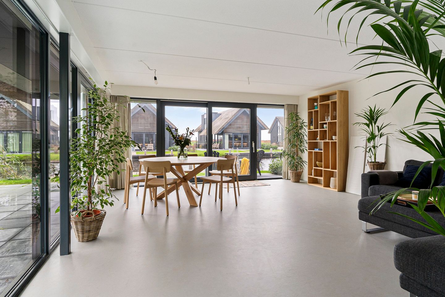 Foto 10 van De Burd 25-B015