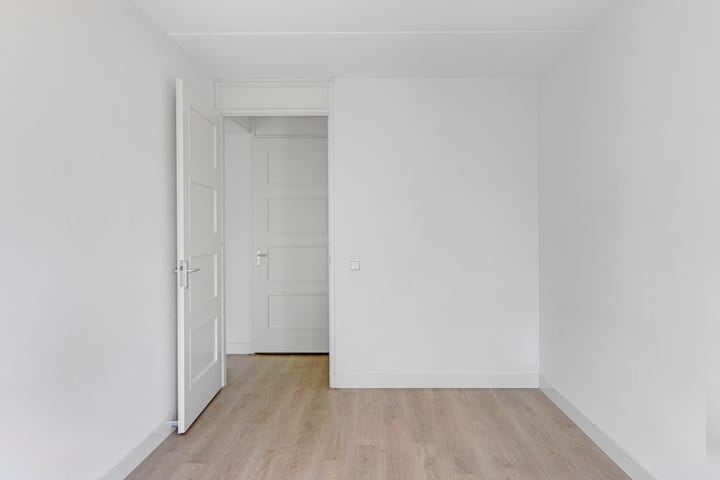 Foto 13 van Martinus Nijhofflaan 118