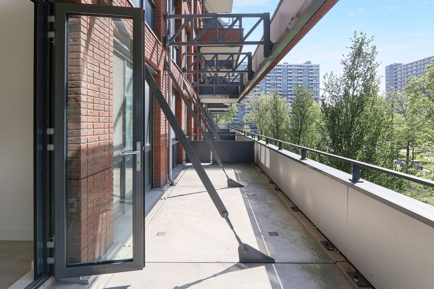 Foto 19 van Martinus Nijhofflaan 118