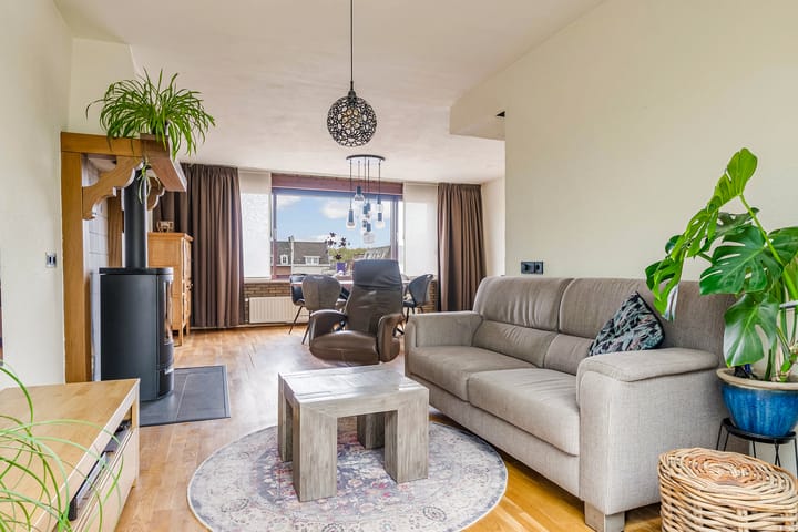 Foto 11 van Besterdplein 34