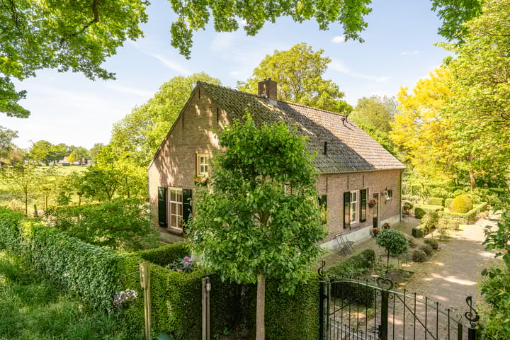 Foto 1 van Geldersestraat 9