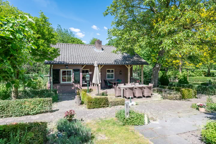 Foto 49 van Geldersestraat 9