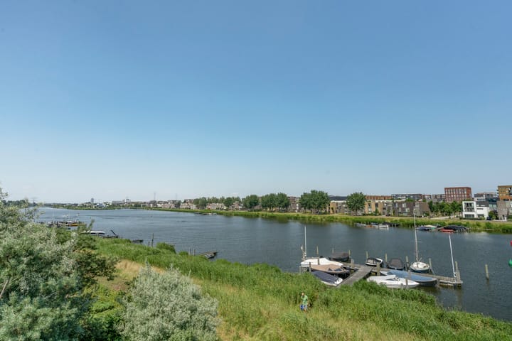 Foto 68 van Larikslaan 33