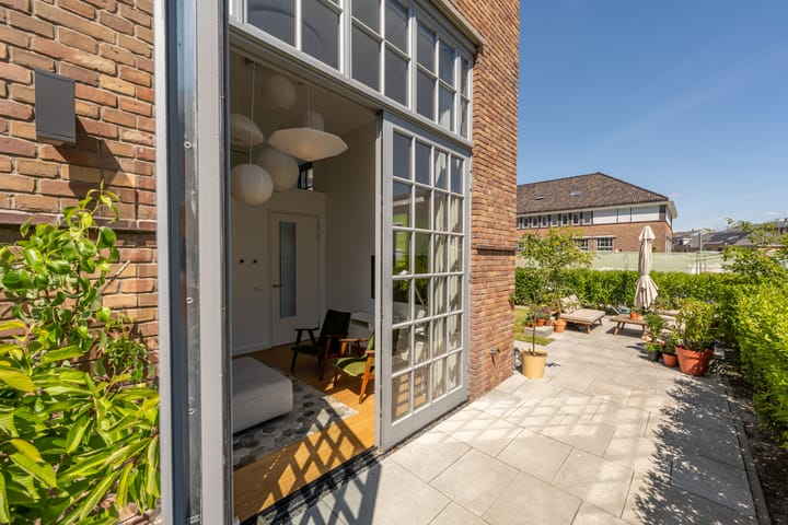 Foto 35 van Zuster Van Dijkplein 25