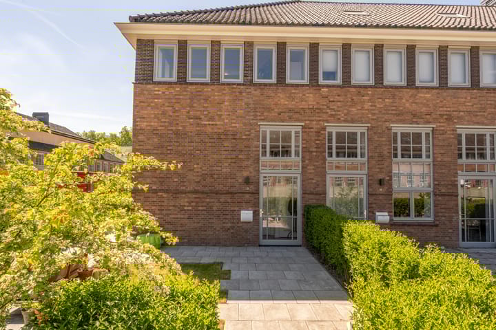 Foto 36 van Zuster Van Dijkplein 25