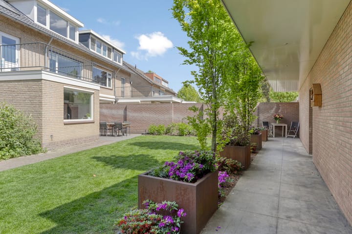 Foto 41 van Hostalaan 24