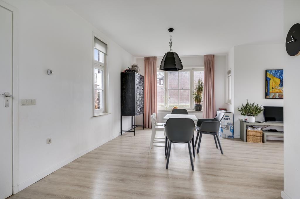 Foto 11 van Burg. Greijmansstraat 12