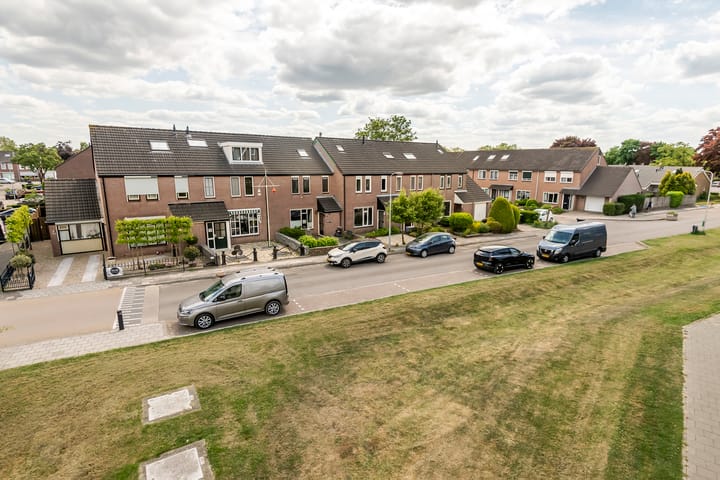 Foto 36 van Bernhardlaan 16