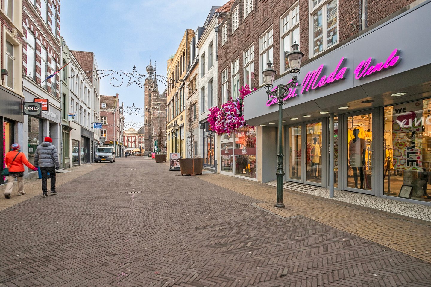 View photo 5 of Lomstraat 9