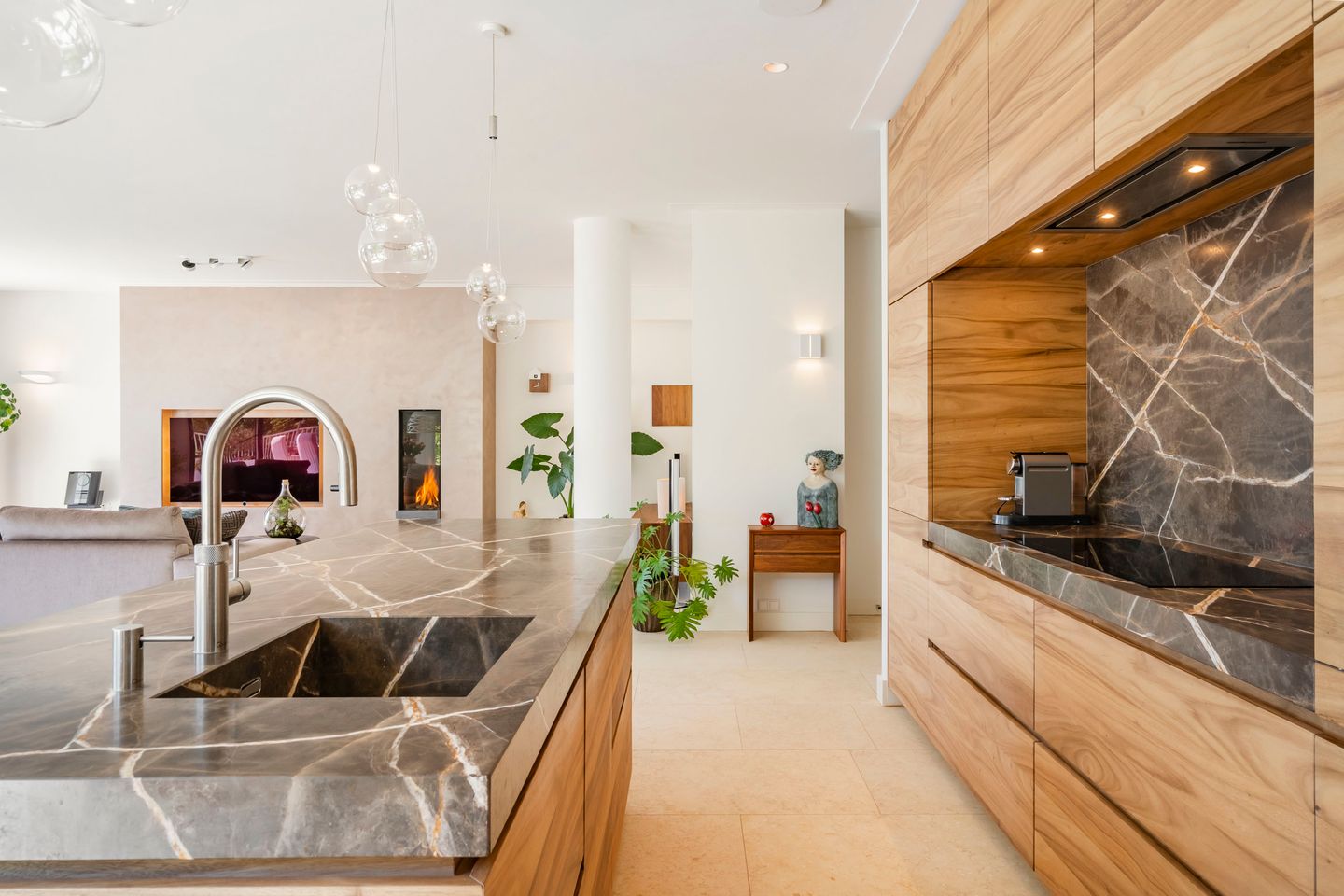 Foto 10 van Koninginneweg 19-A