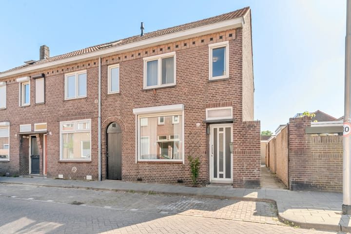 Photo 1 of Eikstraat 52