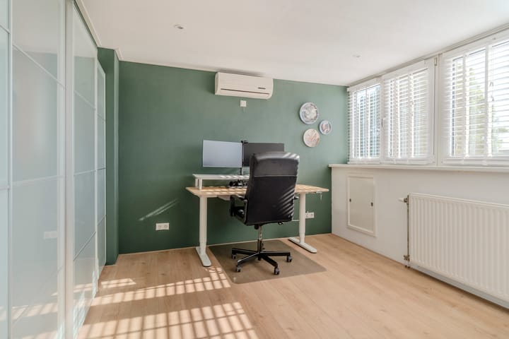 Photo 28 of Eikstraat 52