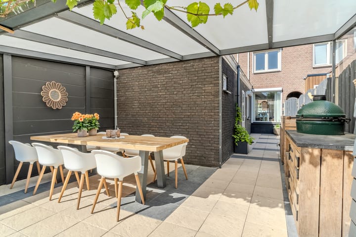 Photo 36 of Eikstraat 52