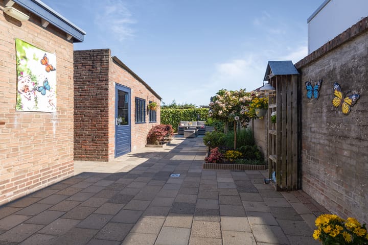 Foto 43 van Karolinastraat 18