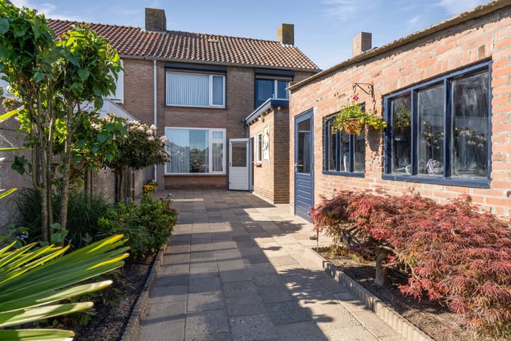 Foto 50 van Karolinastraat 18