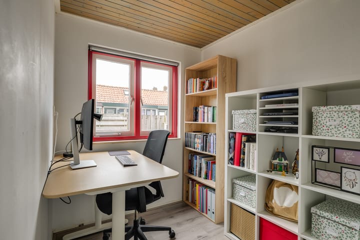 Photo 23 of Bloemstraat 10