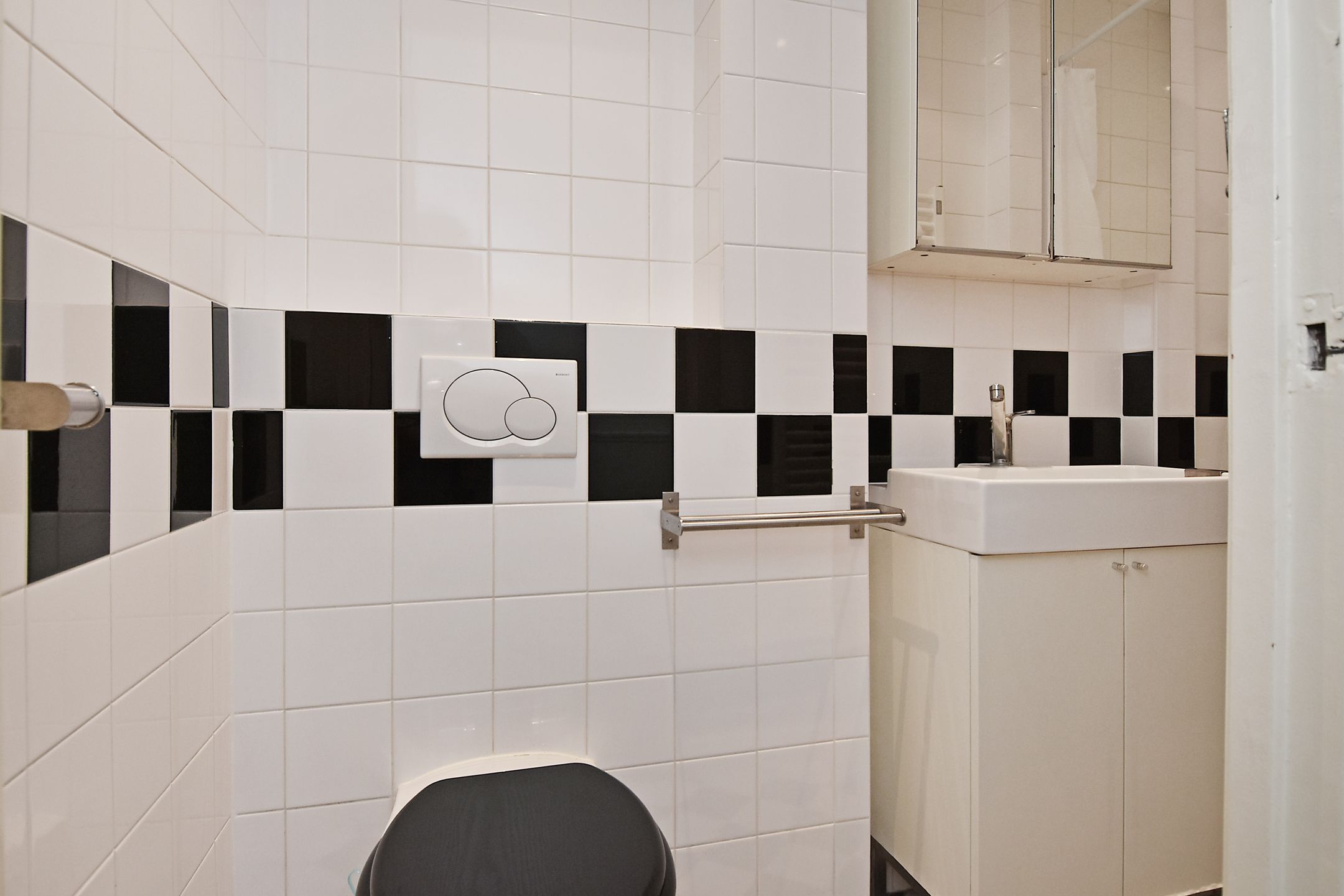 Photo 15 of Groot Hertoginnelaan 198